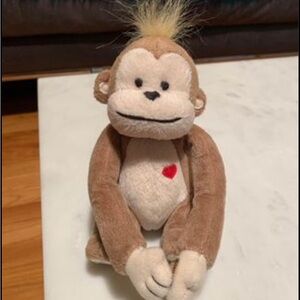 Hallmark Monkey Plush Lovey With Heart Gripping Arms 7” Holding hands